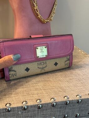 MCM EUC Pink Leather & Visetos Continental Wallet w Gold Hardware